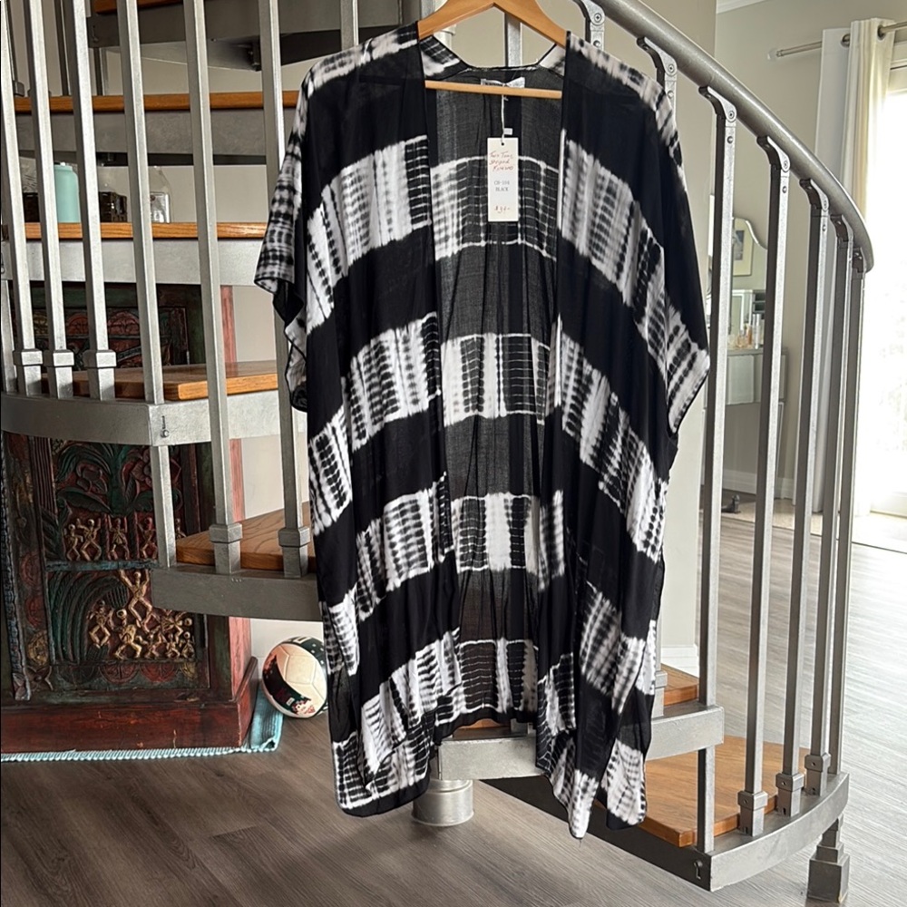 Black and White Women's Dress-kimono